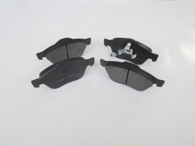 04465-05080 - Toyota Avensıs- 98/00; Ön Fren Balatası 1,6/1,8/2,0 (Disk) (155X71,1X17,5/15;6,4X68,4X17,5) (Daıwa)