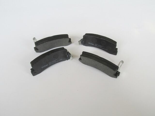 04466-12120 - Toyota Avensıs- 01/02; Arka Fren Balatası 2,0 (Disk) (107,6X43,2X15) (Daıwa)