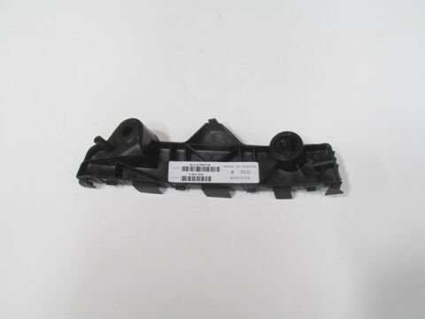 D652500U1C - Mazda 2- Hb- 08/14; Ön Tampon Braketi Sol Plastik (Tyg)